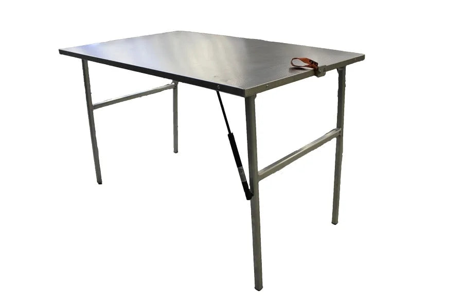 Alu-Table - by Alu-Cab