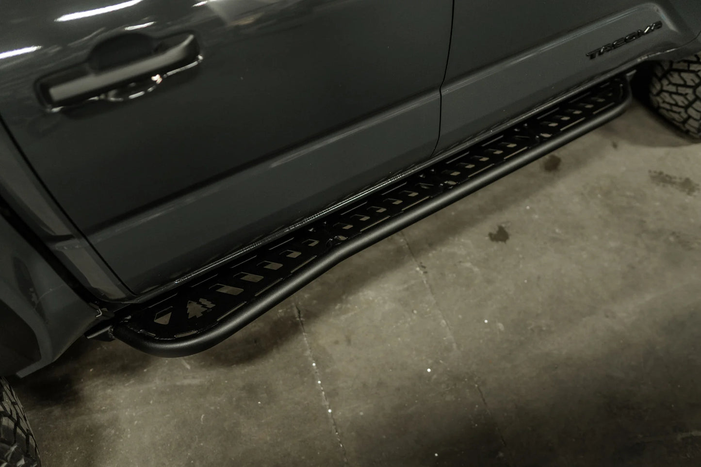 Aluminum Sliders with Rear Kick-Out for 4th Gen Tacoma - by Greenlane Offroad