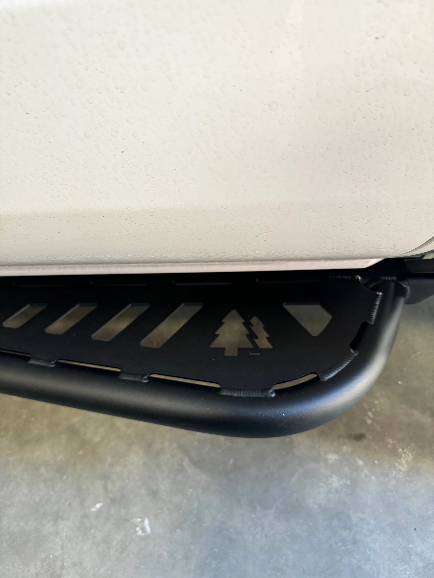 Aluminum Sliders with Rear Kick-Out for 4th Gen Tacoma - by Greenlane Offroad