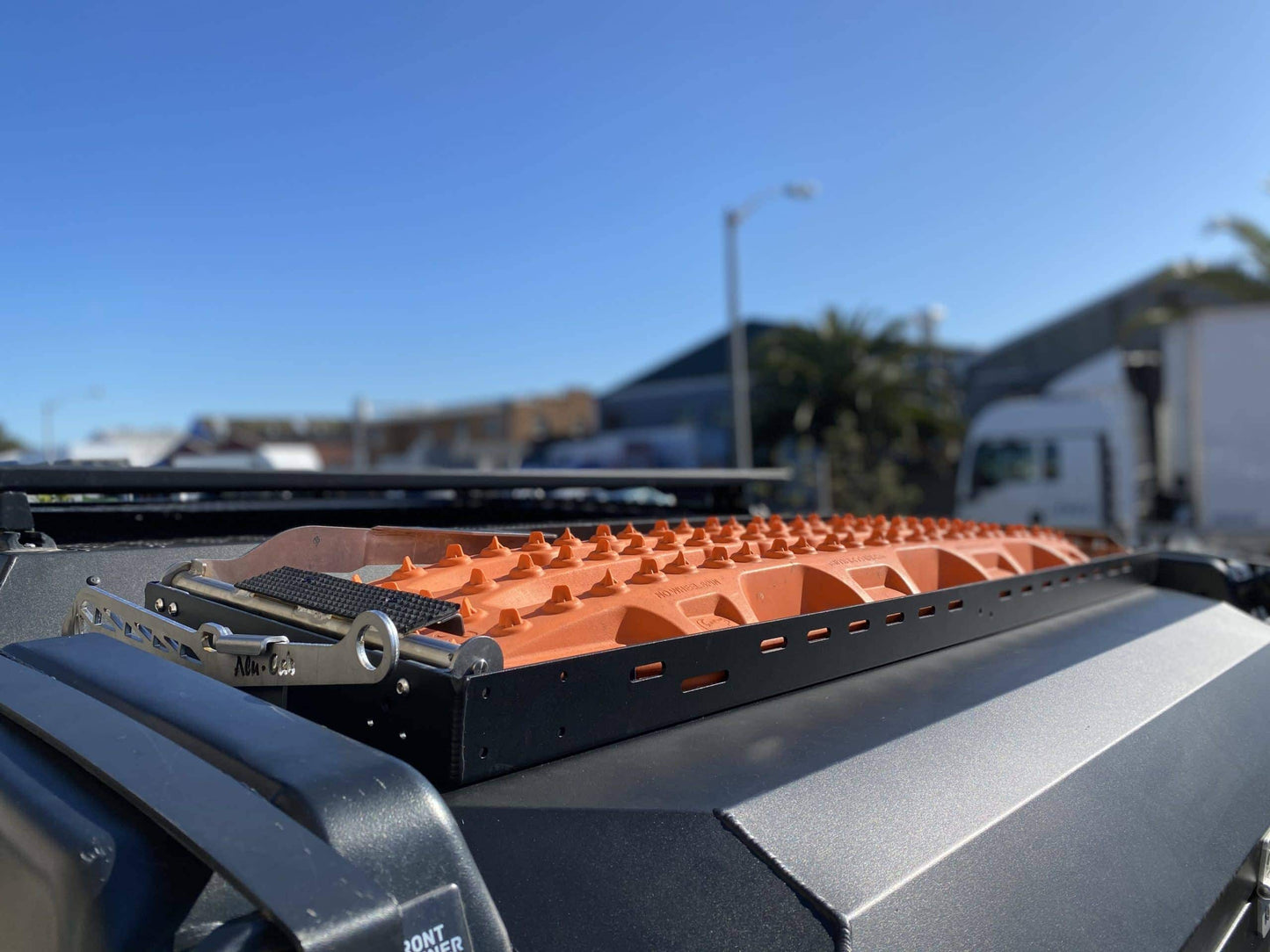 Recovery Trax Tray - by Alu Cab