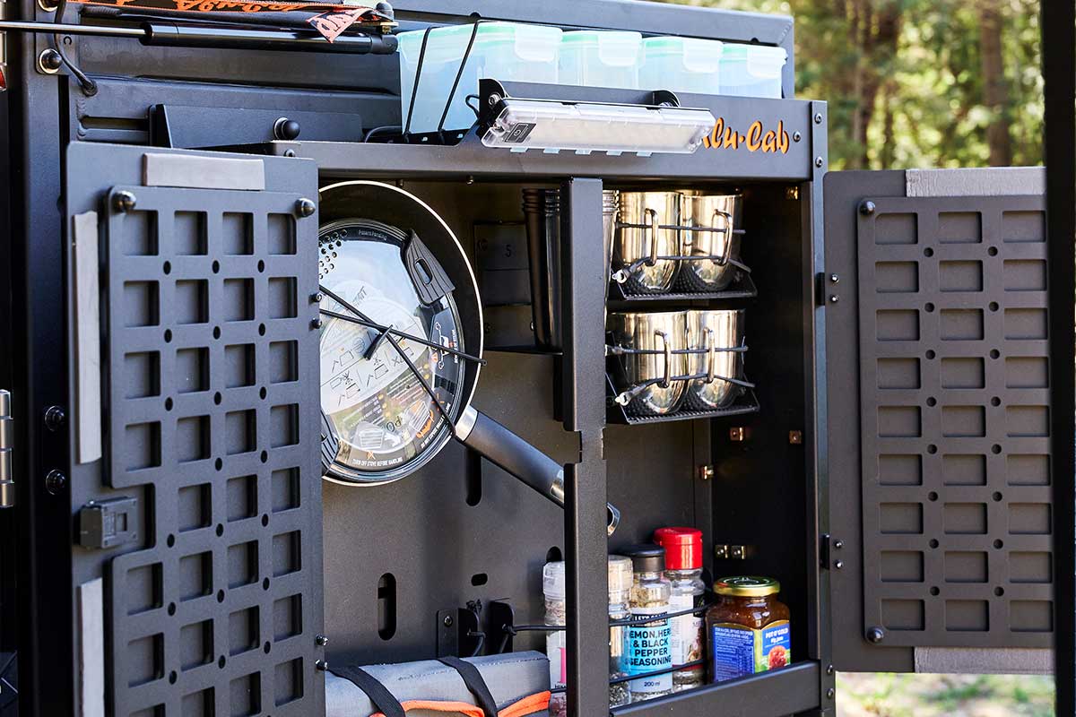 Deluxe Rear Door Kitchen - by Alu-Cab