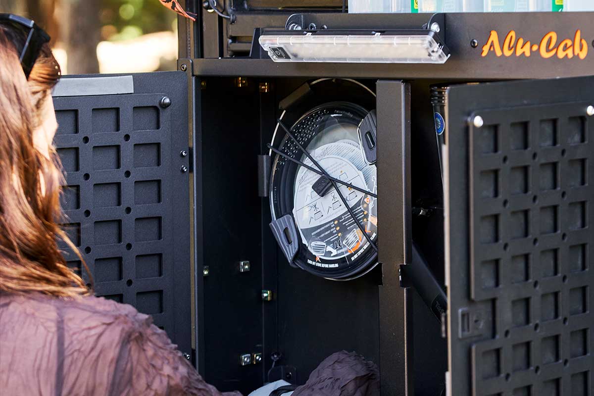 Deluxe Rear Door Kitchen - by Alu-Cab