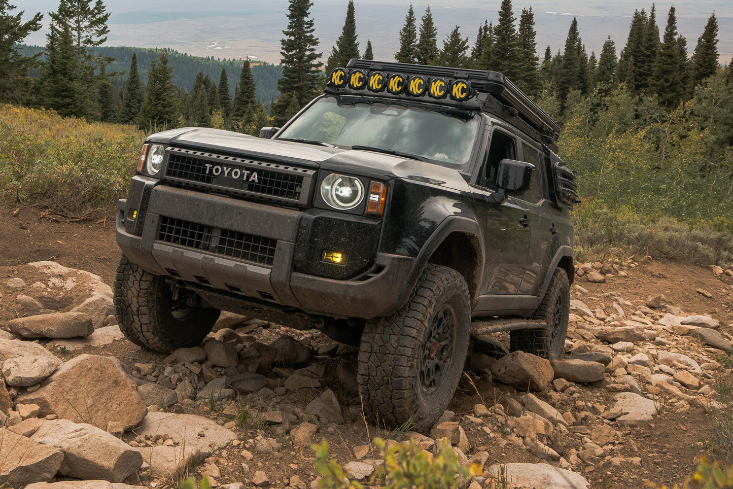 Overland Rock Sliders for Land Cruiser 2024 - by CBI