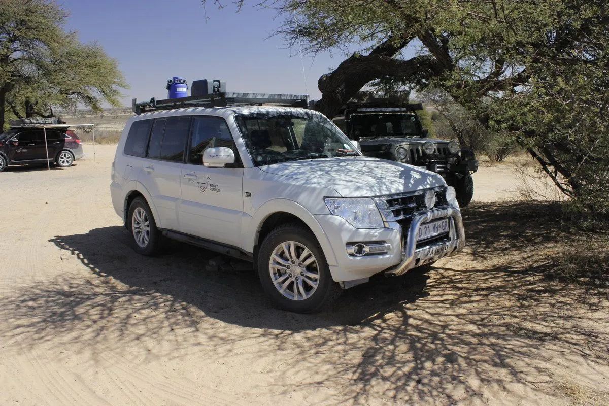 Slimline II Roof Rack for Mitsubishi Montero CK/BK LWB - by Front Runner