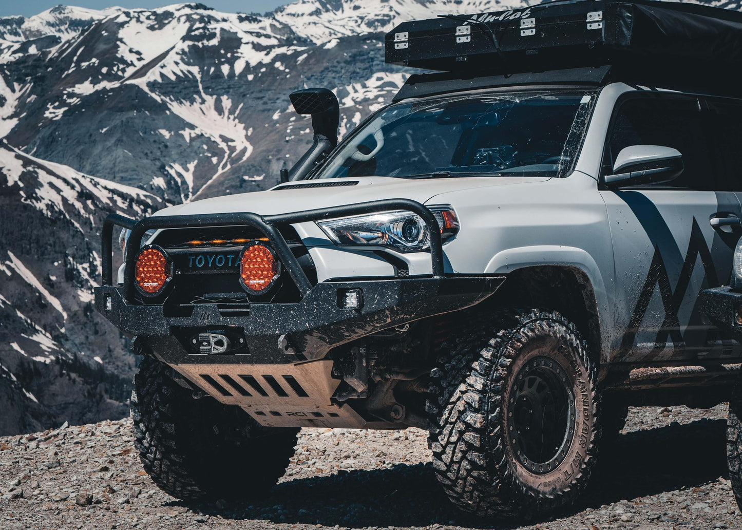 Image of a Toyota 4Runner (2014-2022) with Hi-Lite Overland Front Bumper [Bull Bar] - Backwoods Adventure Mods
