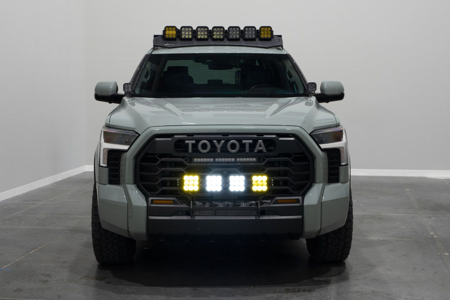 SS5 Grille CrossLink Light bar Kit For 2022-2025 Toyota Tundra - by Diode Dynamics