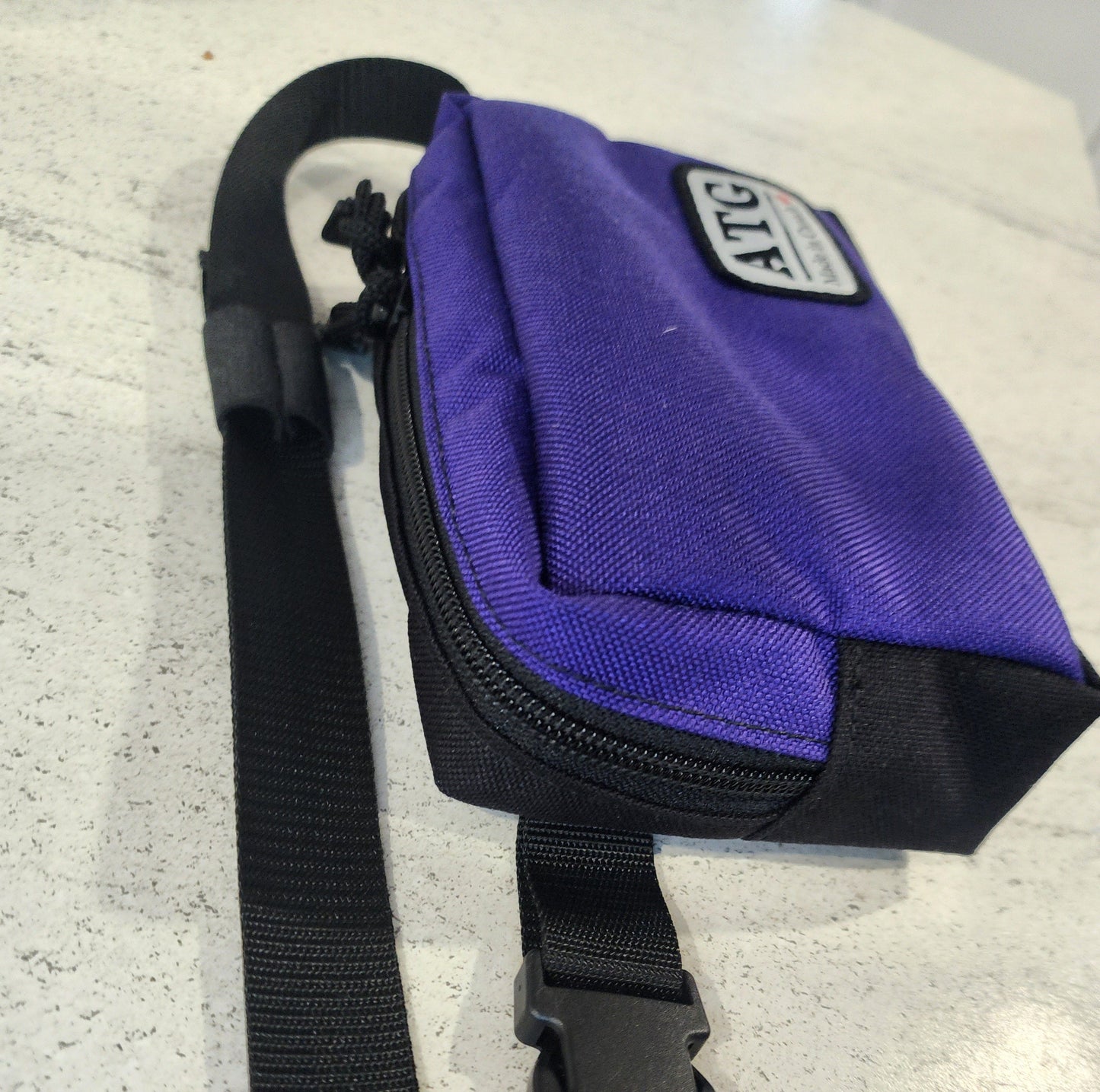 Compact Crossbody / Fannypack