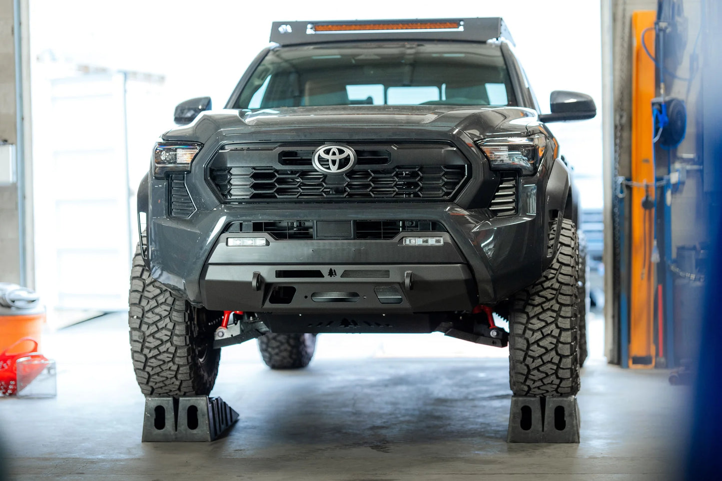 4th gen Tacoma Aluminum Stump Bumper - by Greenlane Offroad