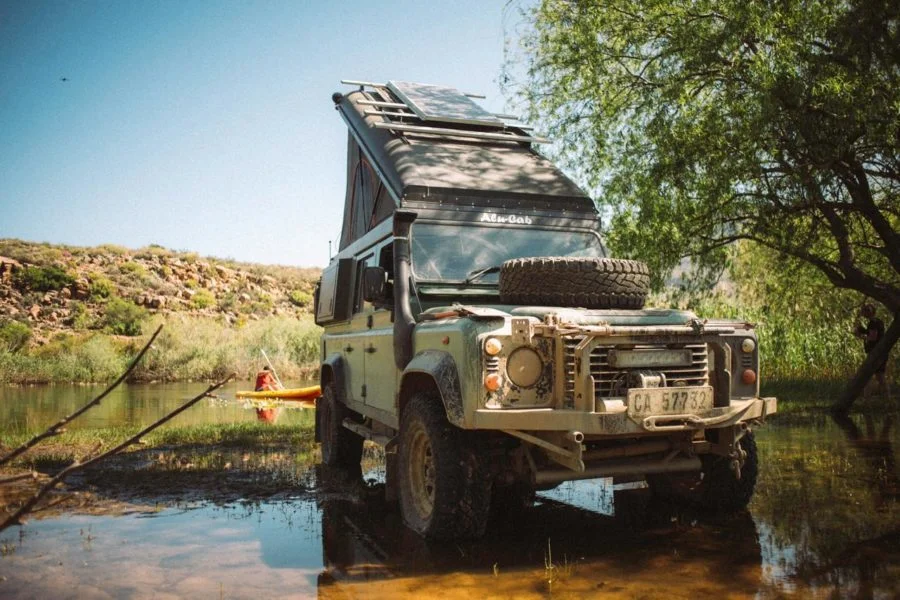 Icarus Roof Conversion Kit Defender 110 (Black) - by Alu-Cab