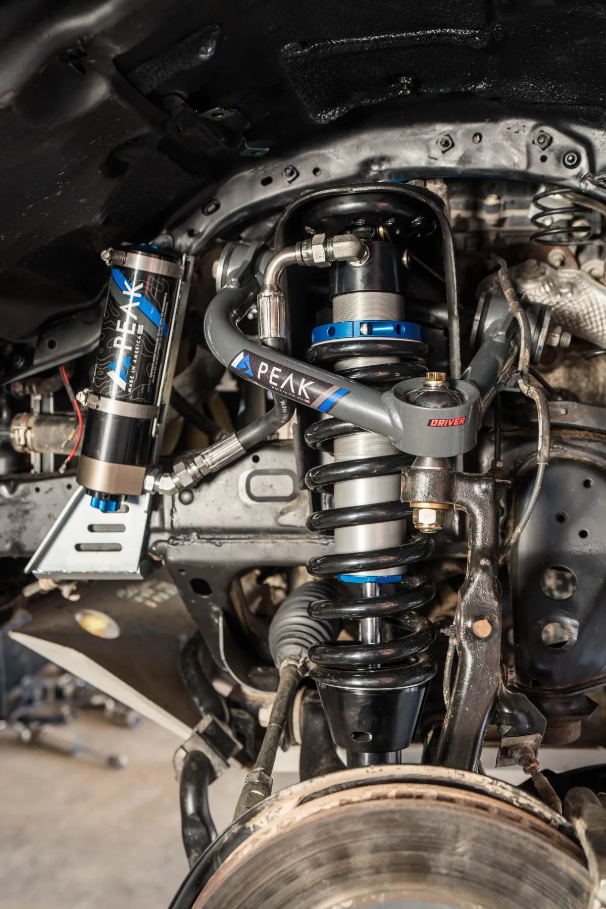 2.5 Trail Kit for 2005 to 2023 Tacoma - by Peak Suspension