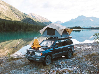 Toyota Land Cruiser 100/Lexus LX470 Slimline II Roof Rack Kit - by Front Runner