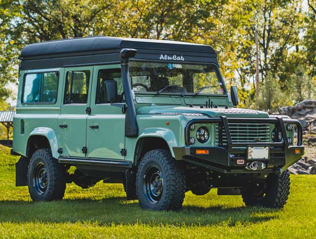 Icarus Roof Conversion Kit Defender 110 (Black) - by Alu-Cab